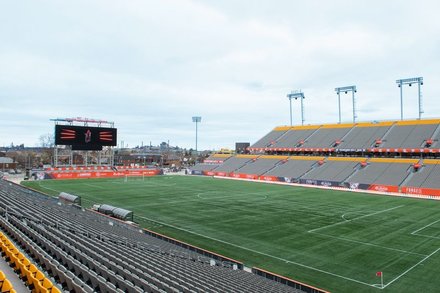 Tim Hortons Field (CAN)