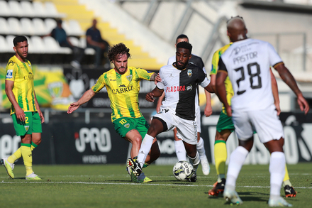 Liga 2 SABSEG: Farense x Tondela :: Photos 