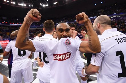 Barcelona x Kairat UEFA Futsal Champions League 2018 19 Meias