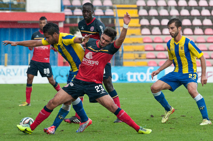 Trofense v U. Madeira Segunda Liga J13 2014/15