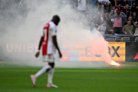 Feyenoord Rotterdam :: Statistics :: Titles :: Titles (in-depth) :: History  (Timeline) :: Goals Scored :: Fixtures :: Results :: News & Features ::  Videos :: Photos :: Squad 