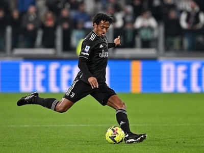 Juan Cuadrado (COL)