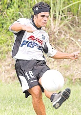 Emiliano Pedrozo (SLV)