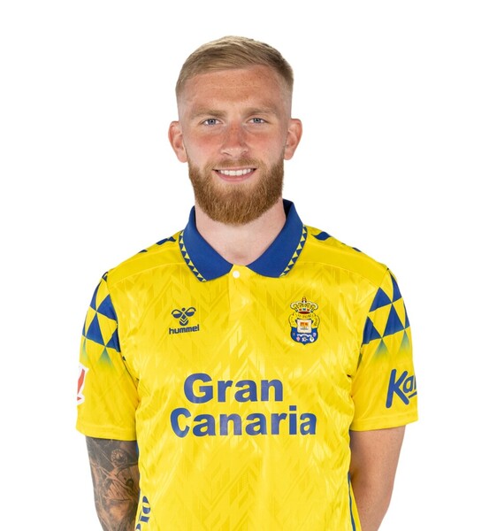 Oliver McBurnie (SCO)