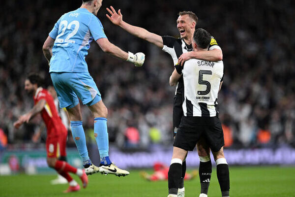 Newcastle Triumphs Over Liverpool to Clinch League Cup Victory