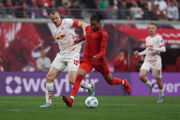Bayern Postpones Celebrations: Late Goal Causes Stir in Leipzig
