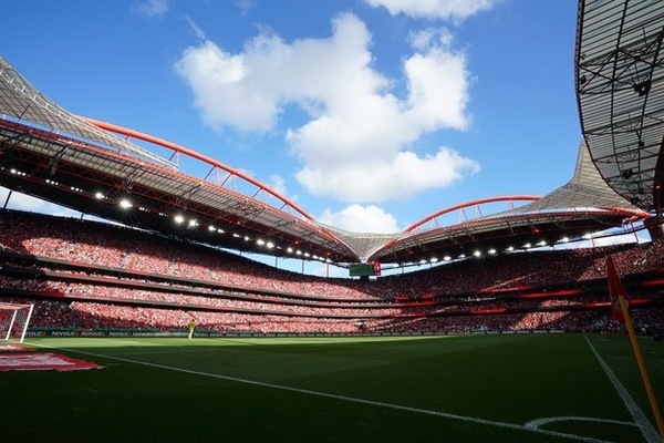 Benfica and Sporting Draw in Tense Primeira Liga Showdown