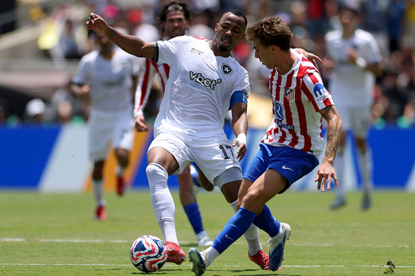 Botafogo Struggles, Loses to Atltico, but Advances to the Round of 16 in the Club World Cup