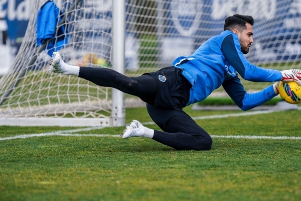 Good News for FC Porto: Diogo Costa Moves to Conditioned Training