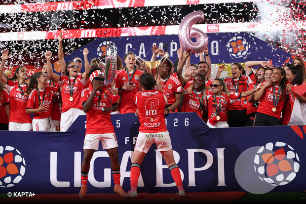 Benfica defeat Sporting Benfica defeat Sporting