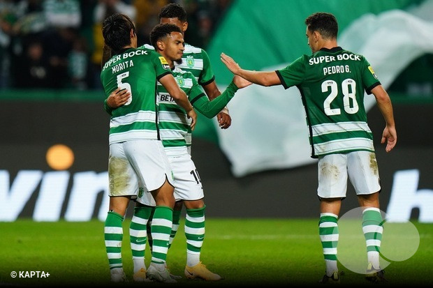 Sporting wallop Vitória SC Sporting wallop Vitória SC